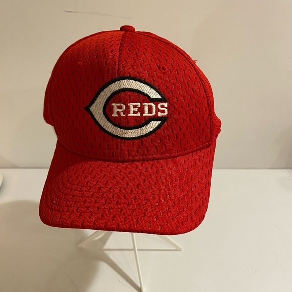 REDS Fitted Hat by Proflex S/M (CN) - Picture 1 of 11
